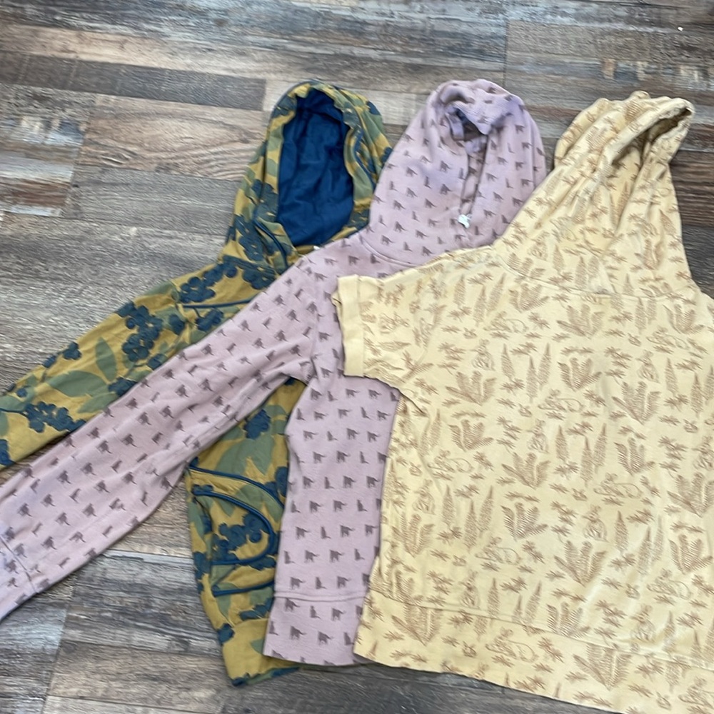 Bundle of 3 Kate Quinn 8y Hoodies